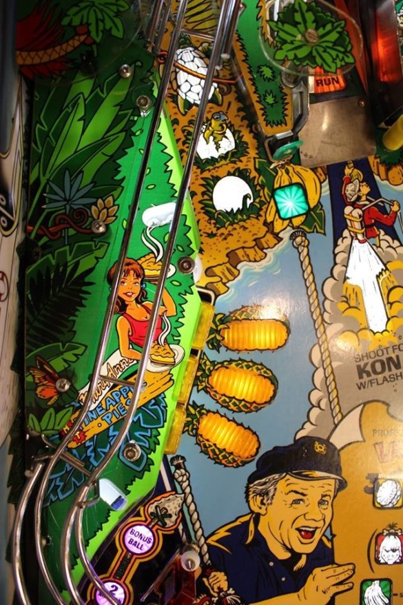 Flippers Bally Gilligan's Island 7