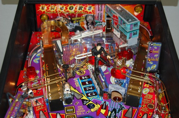 Flippers Stern Pinball Elvis 7
