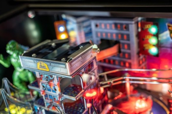 Flippers Stern Pinball Godzilla Premium 27