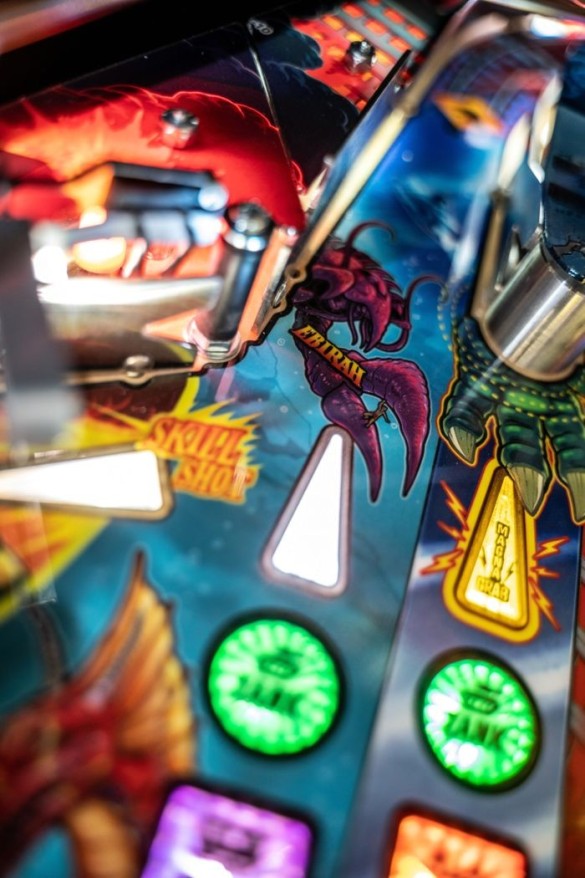 Flippers Stern Pinball Godzilla Pro 19
