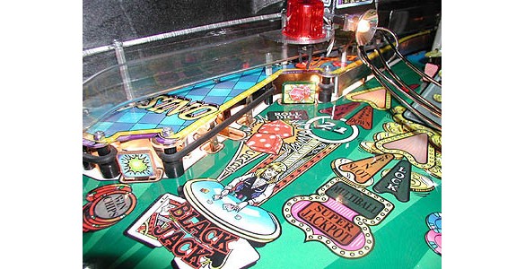 Flippers Stern Pinball High Roller Casino 9