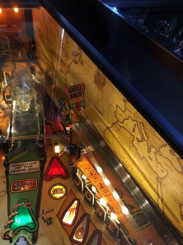Flippers Stern Pinball Indiana Jones 7