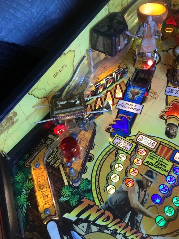 Flippers Stern Pinball Indiana Jones 8