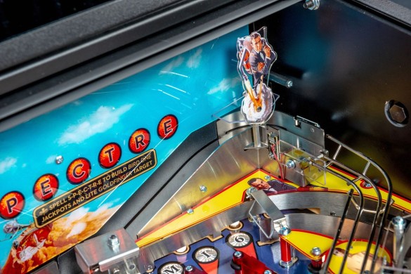 Flippers Stern Pinball James Bond 007 (Dr. No) Pro 8