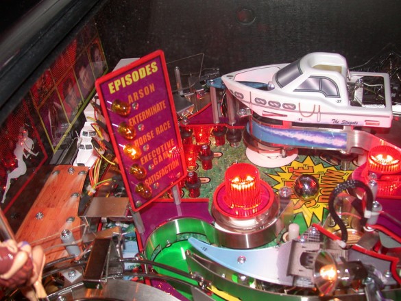 Flippers Stern Pinball The Sopranos 6