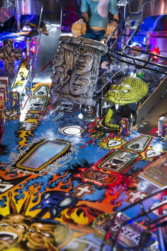 Flippers Stern Pinball Metallica Master of Puppets Limited Edition 5