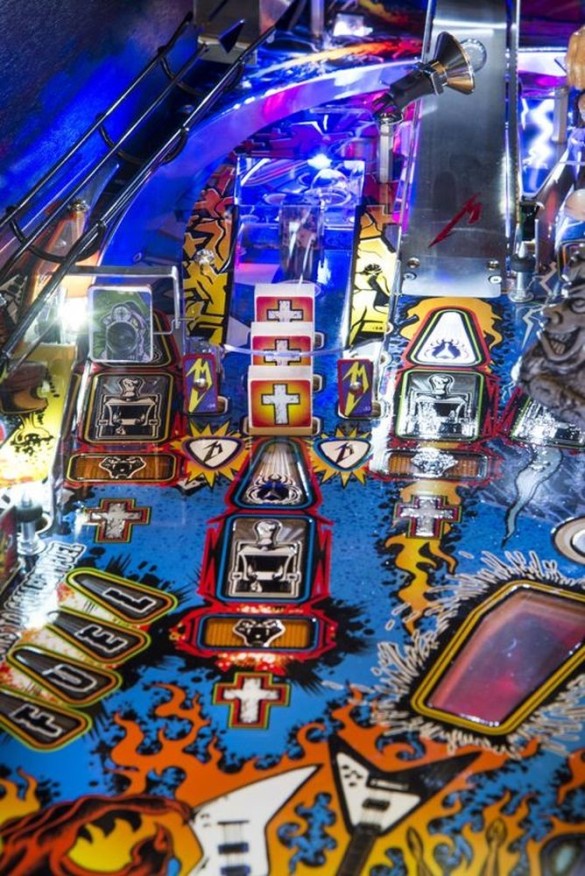 Flippers Stern Pinball Metallica Master of Puppets Limited Edition 11