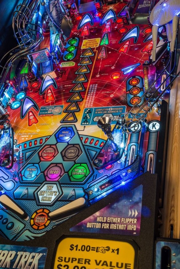 Flippers Stern Pinball Star Trek Vault Premium 2