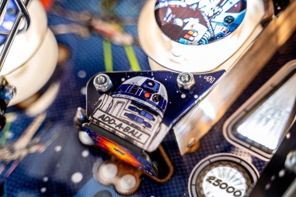 Flippers Stern Pinball Star Wars Comic Art Pin - Home Edition 22