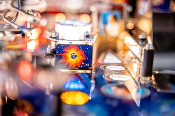 Flippers Stern Pinball Star Wars Comic Art Pin - Home Edition 19