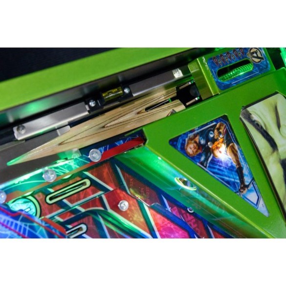 Flippers Stern Pinball The Avengers Limited Edition 14