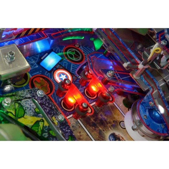 Flippers Stern Pinball The Avengers Limited Edition 7