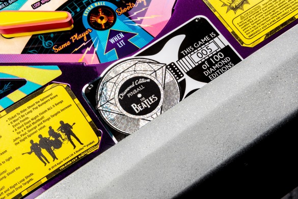 Flippers Stern Pinball The Beatles Diamond Edition 2