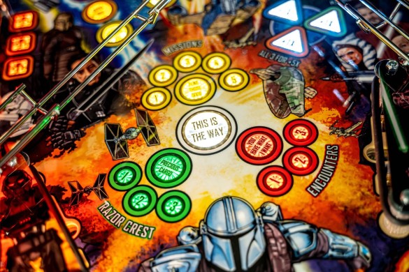 Flippers Stern Pinball The Mandalorian Limited Edition 8