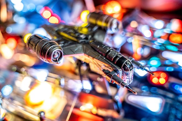 Flippers Stern Pinball The Mandalorian Premium 13