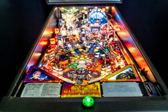 Flippers Stern Pinball The Mandalorian Premium 6