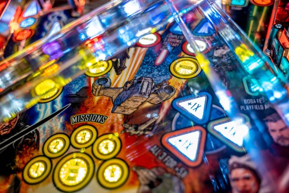 Flippers Stern Pinball The Mandalorian Pro 23