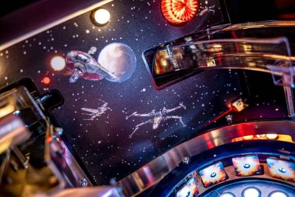 Flippers Stern Pinball The Mandalorian Pro 21