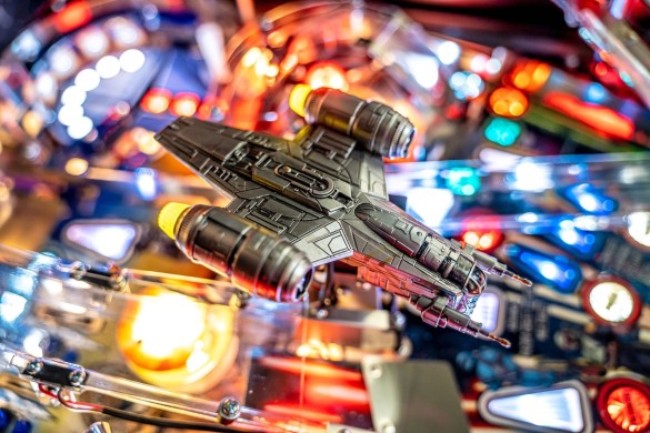 Flippers Stern Pinball The Mandalorian Pro 13