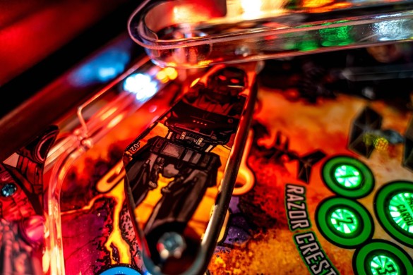 Flippers Stern Pinball The Mandalorian Pro 7