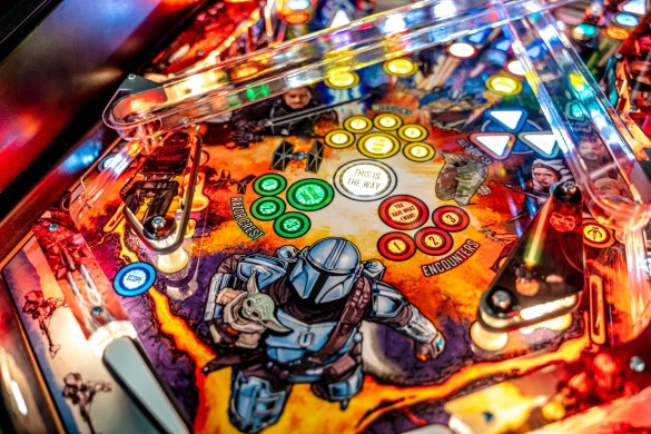Flippers Stern Pinball The Mandalorian Pro 31