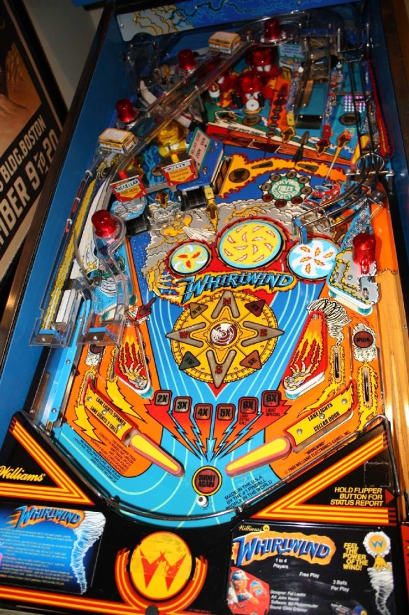 Flippers Williams Whirlwind 4